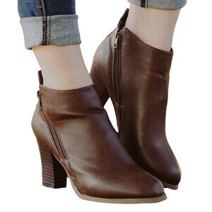 ROSY - Brown Stacked-Heel Ankle Boot